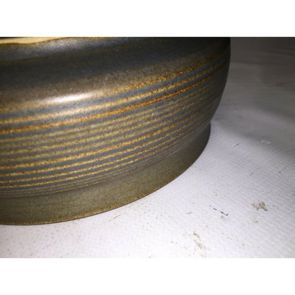 Covered Stoneware Dish - 8.5" x 3” - RIbbed Sides- Baking Dish - Picture 10 of 12